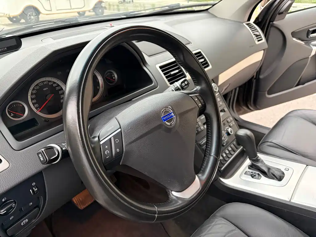 Volvo XC Classic — миниатюра 12