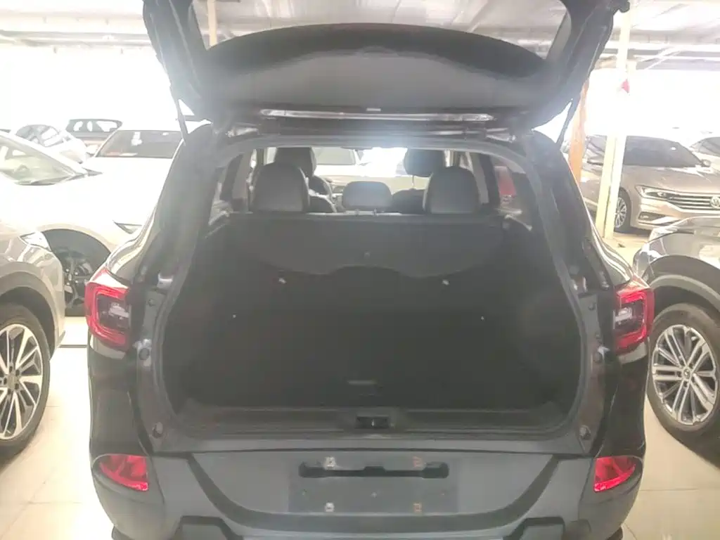 Renault Kadjar — миниатюра 19