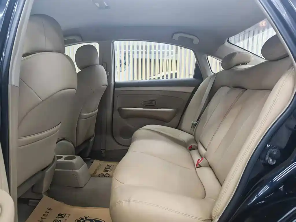 Nissan Sylphy — миниатюра 6