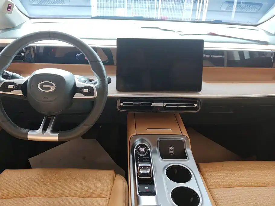 GAC Motor 传祺E8 PHEV — миниатюра 12