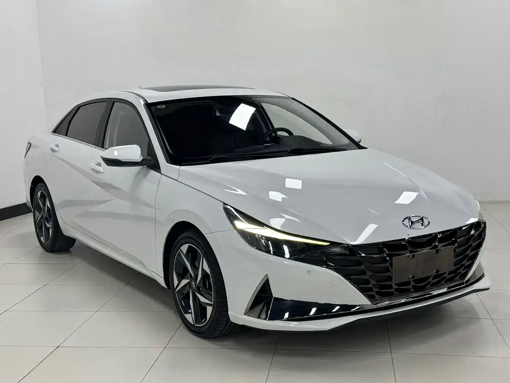 Hyundai Elantra — миниатюра 3