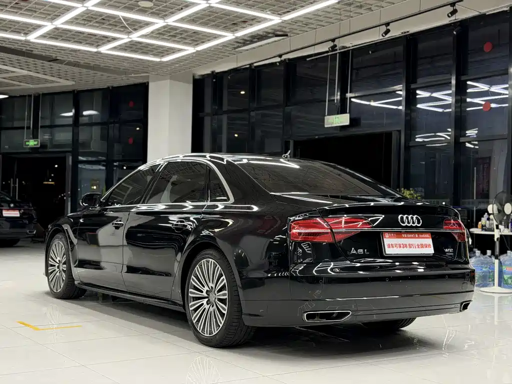 Audi A8 — миниатюра 6