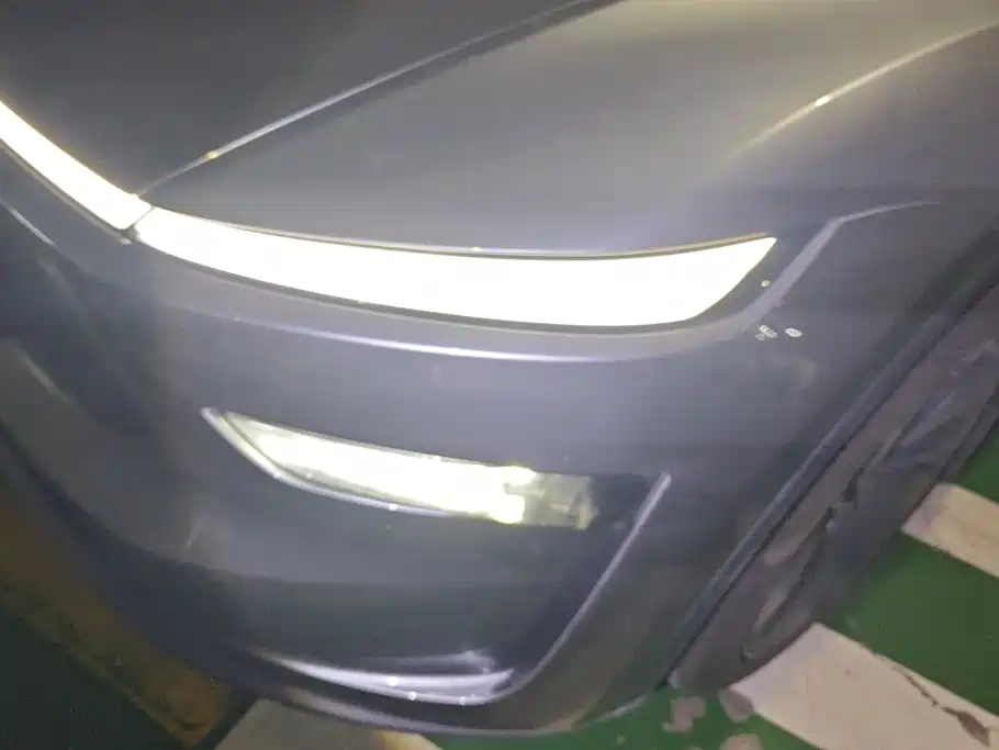 Tesla Model Y — миниатюра 5