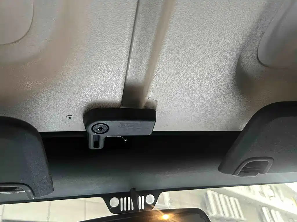 Jeep Wrangler — миниатюра 12