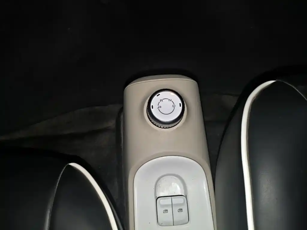 Wuling MINIEV — миниатюра 14
