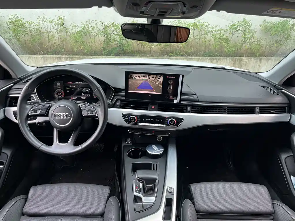 Audi A4L 2020 40 TFSI Luxury