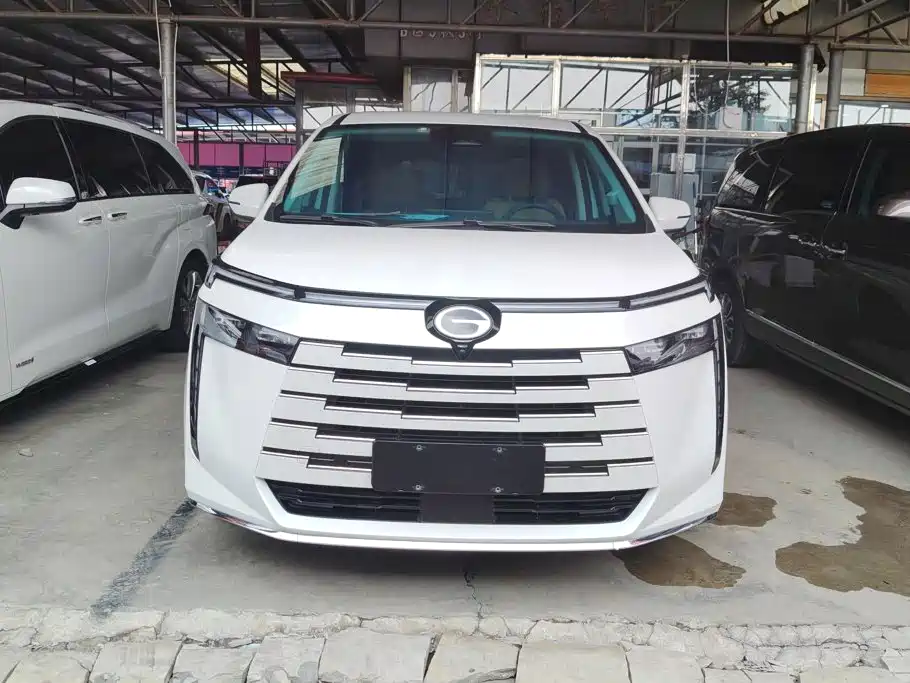 GAC Motor 传祺E8 PHEV — миниатюра 2