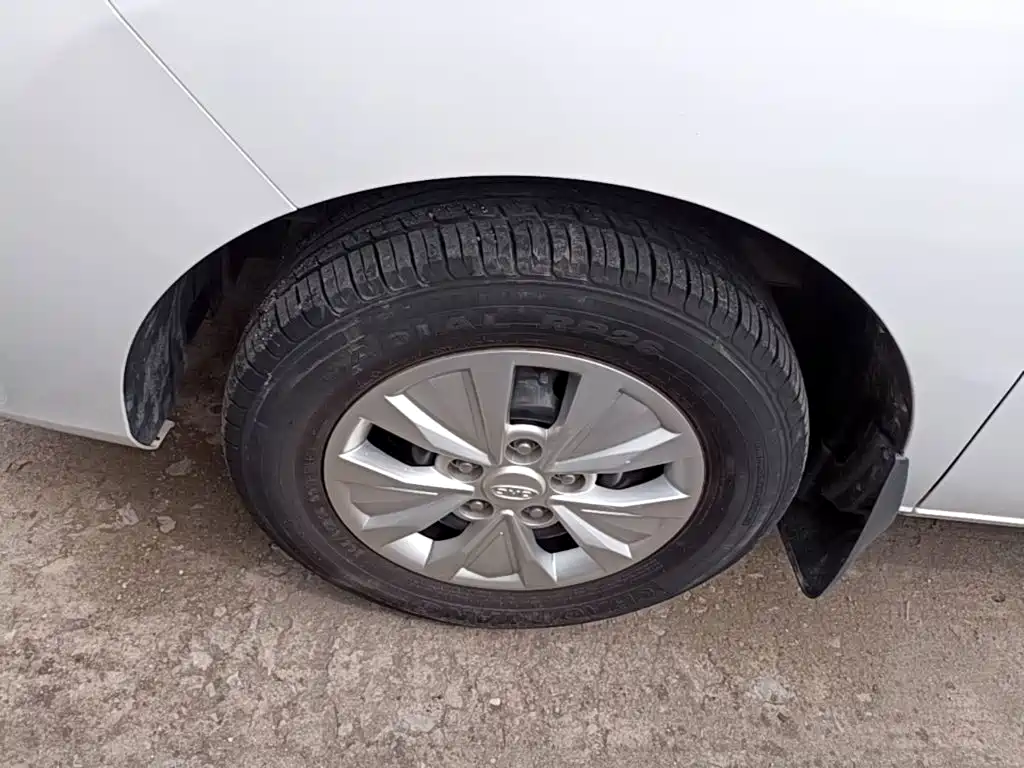 JAC Refine Refine M3 — миниатюра 23