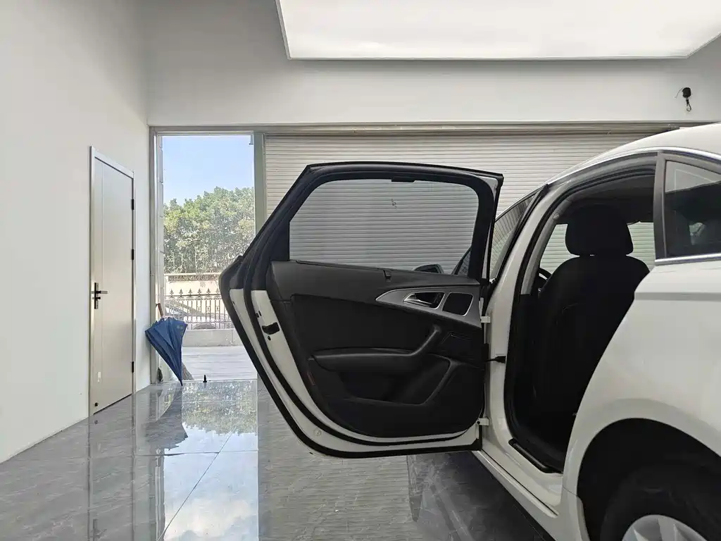 Audi A6L — миниатюра 10