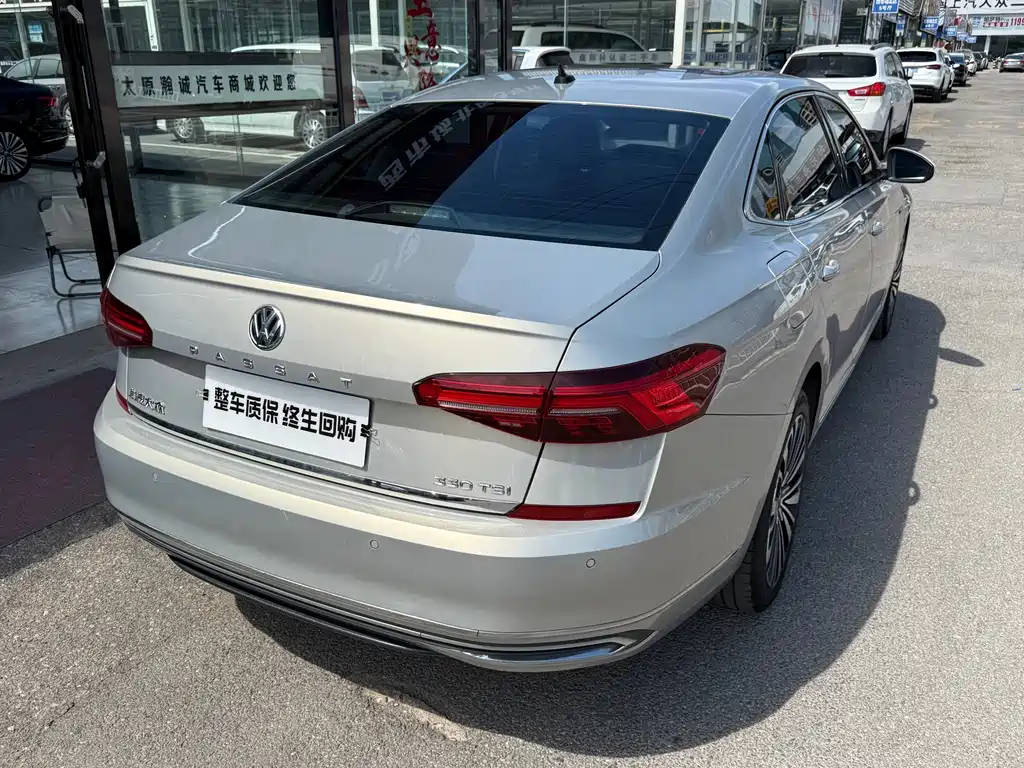 Volkswagen Passat — миниатюра 13