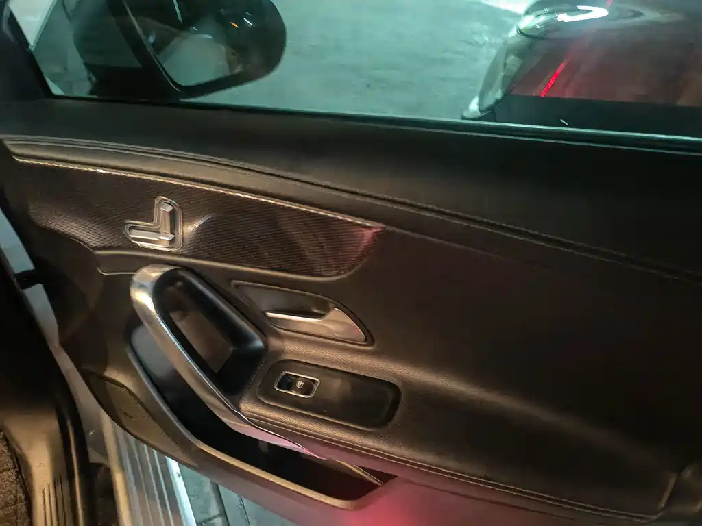 Mercedes-Benz A-Class — миниатюра 7