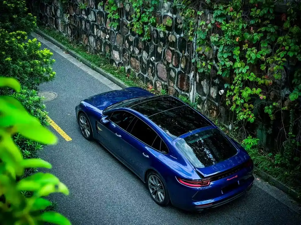 Porsche Panamera — миниатюра 7