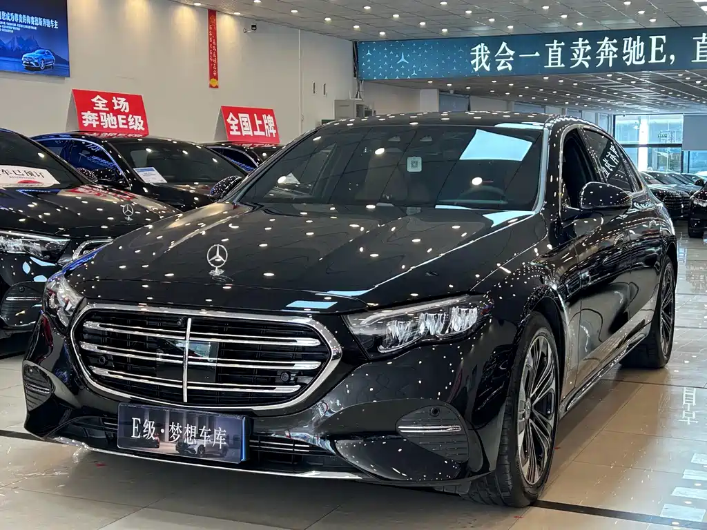 Mercedes-Benz E-Class — миниатюра 3