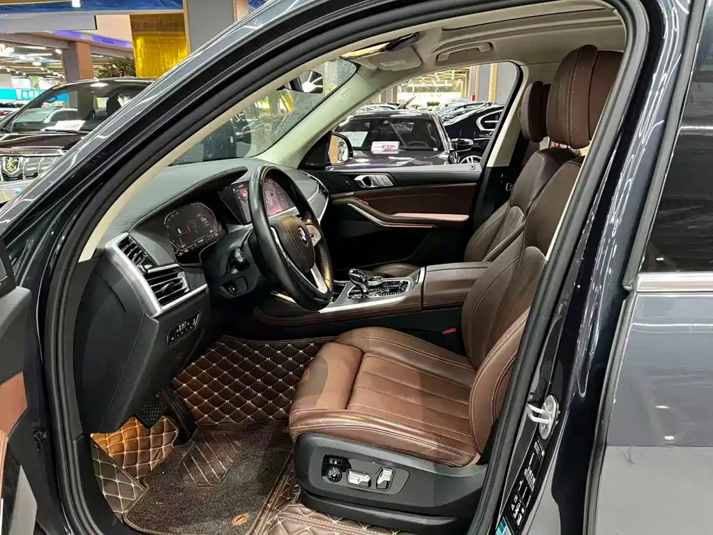 BMW X7 — миниатюра 3