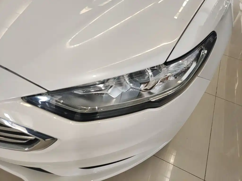 Ford Mondeo — миниатюра 24