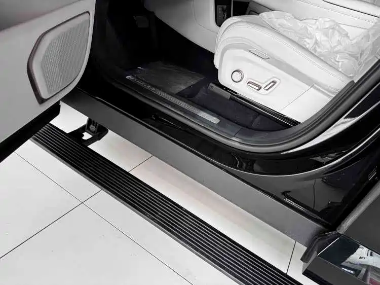 Lynk & Co 900 — миниатюра 13
