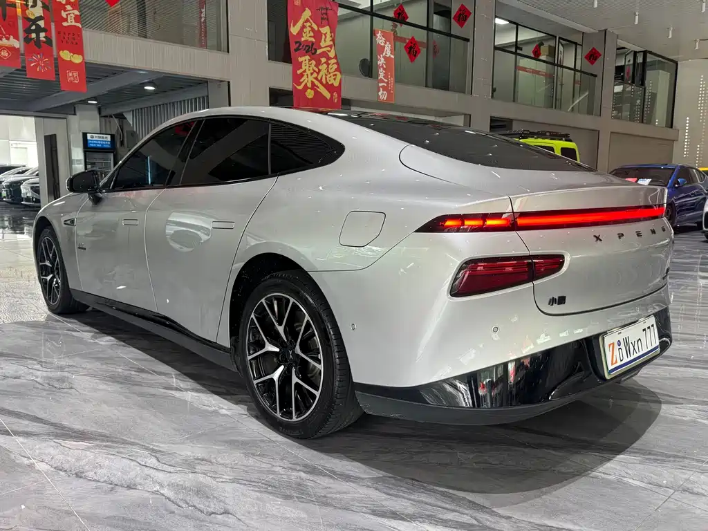 XPeng P7 — миниатюра 7