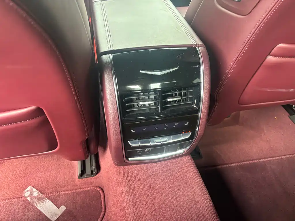 Cadillac CT6 — миниатюра 9