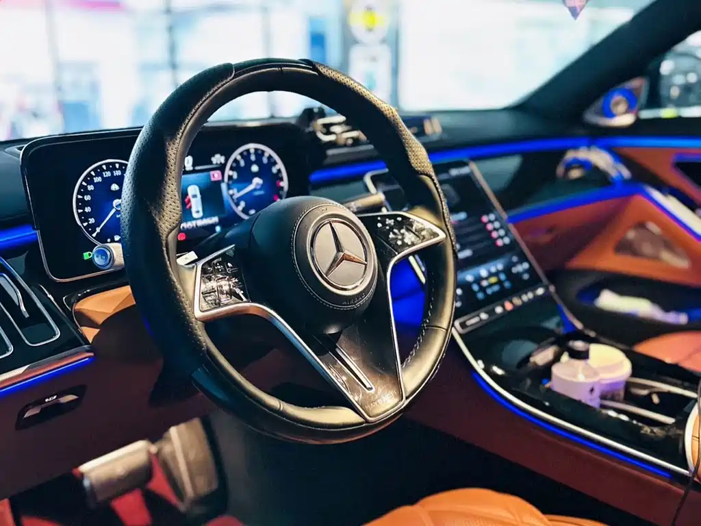 Mercedes-Benz S-Class — миниатюра 7