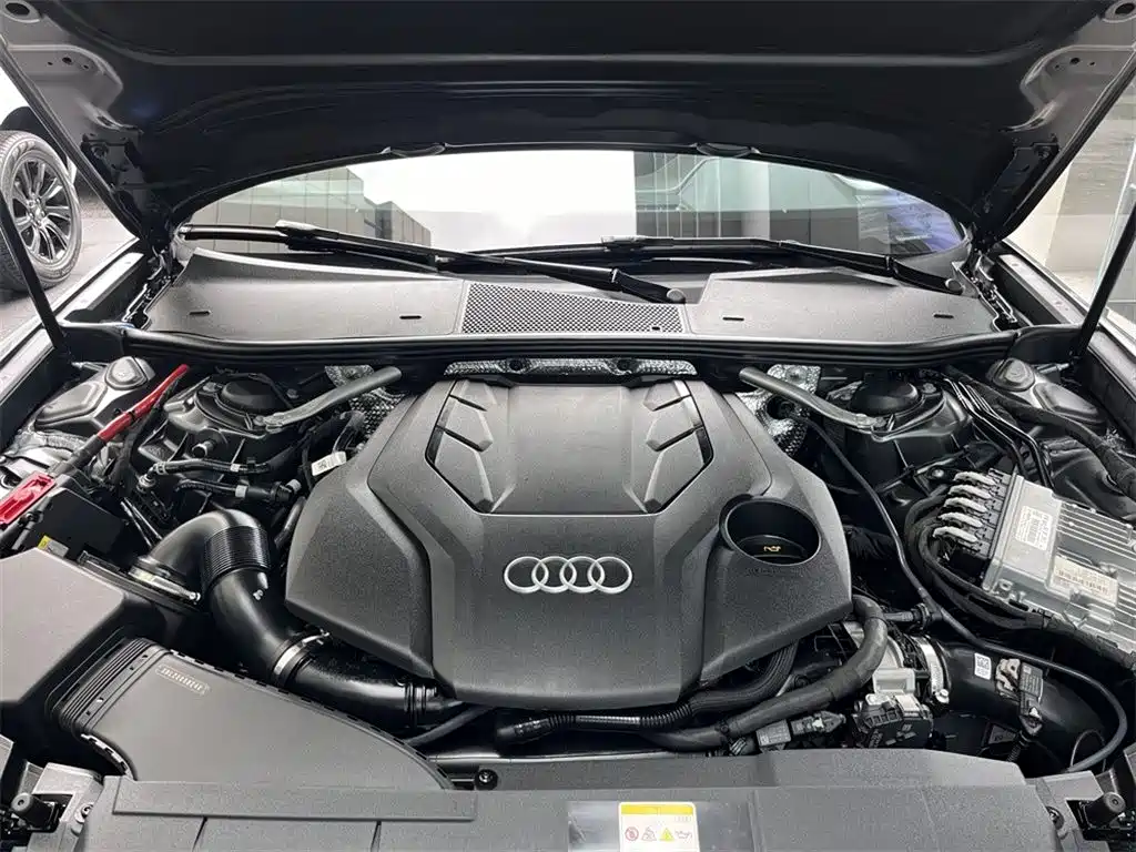 Audi A6L 2023 55 TFSI quattro Premium