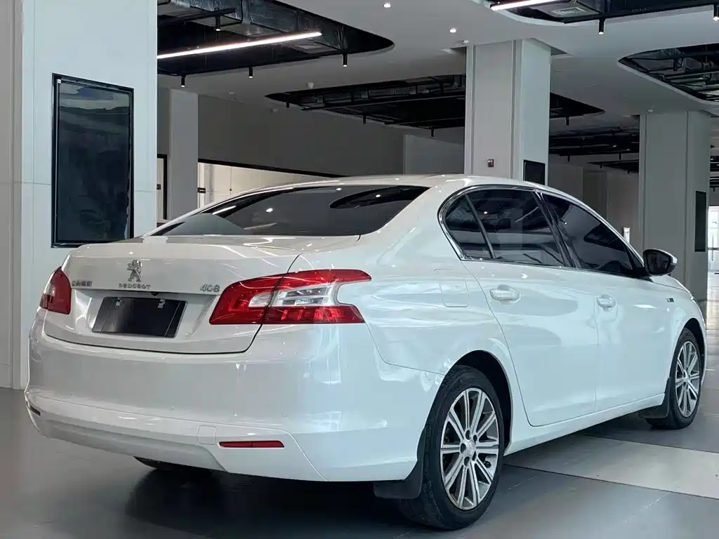 Peugeot 408 — миниатюра 8