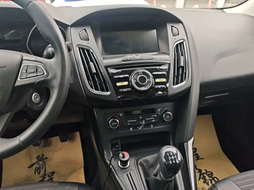 Ford Focus — миниатюра 13