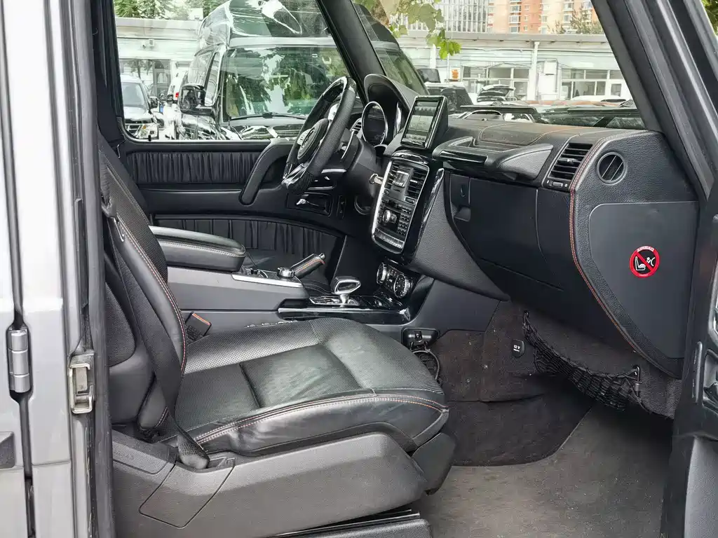 Mercedes-Benz G-Class — миниатюра 10