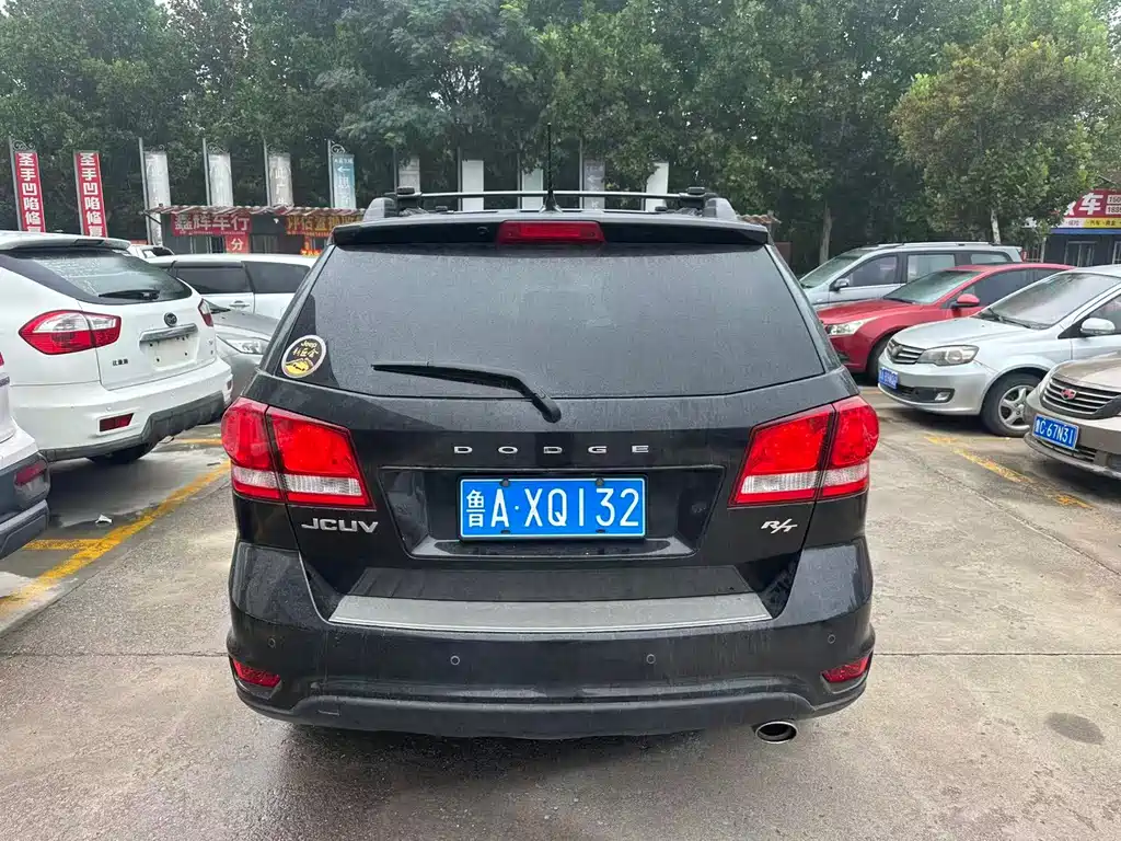 Dodge Journey — миниатюра 8