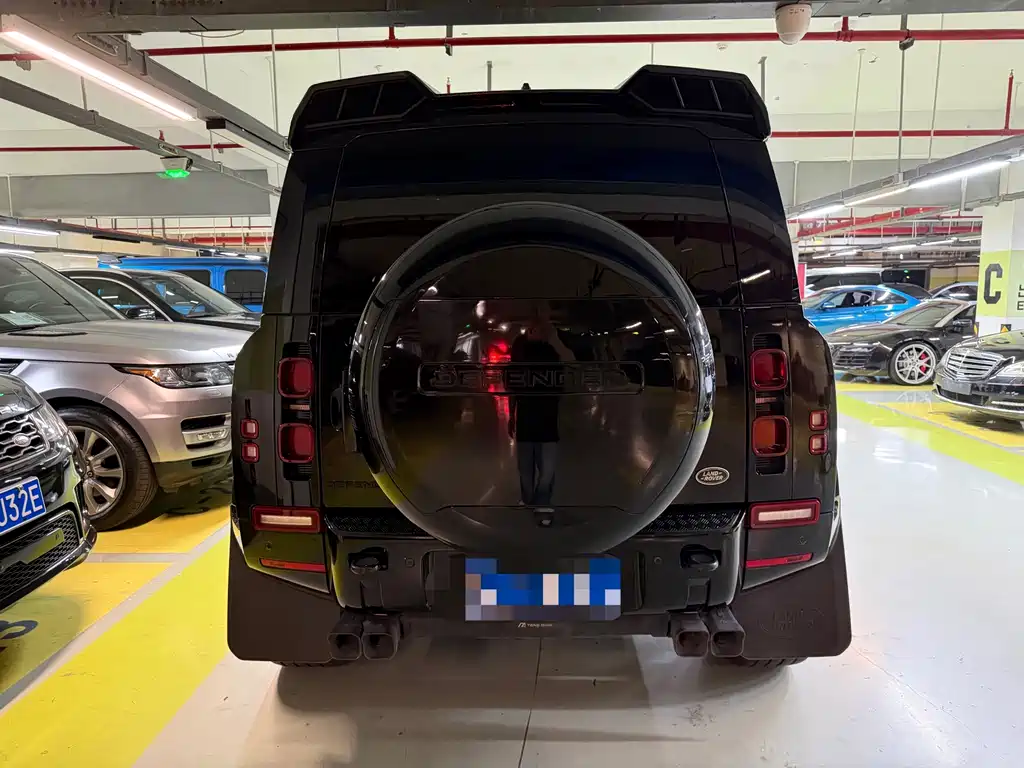 Land Rover Defender — миниатюра 5