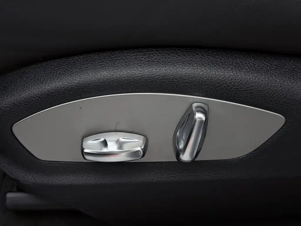 Porsche Macan — миниатюра 44