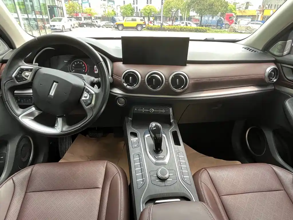Wey Wey VV6 — миниатюра 10