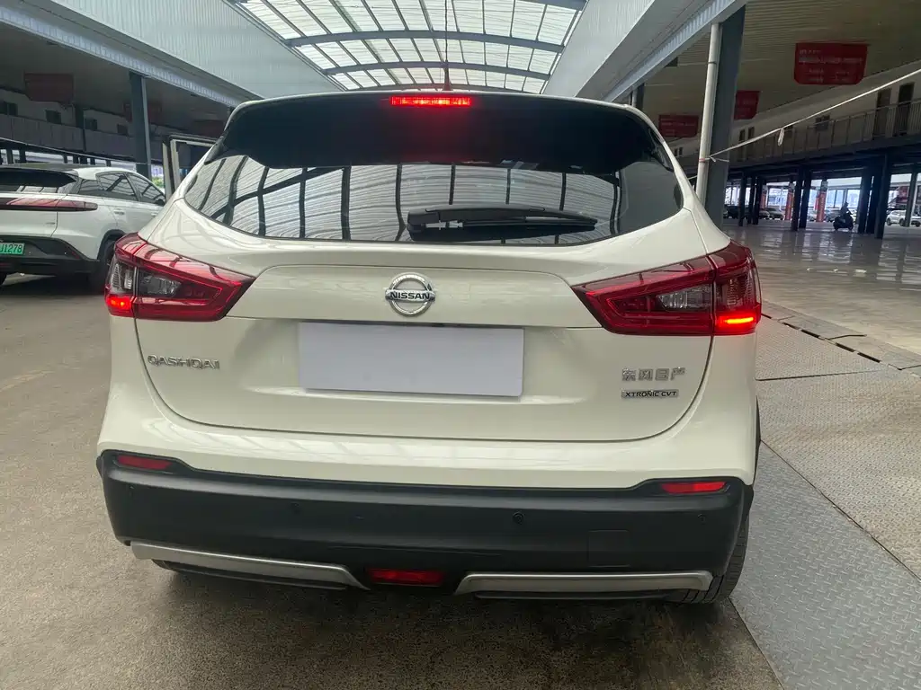 Nissan Qashqai — миниатюра 8