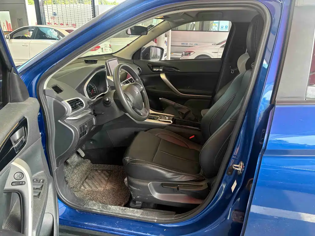 Mitsubishi Eclipse Cross — миниатюра 4