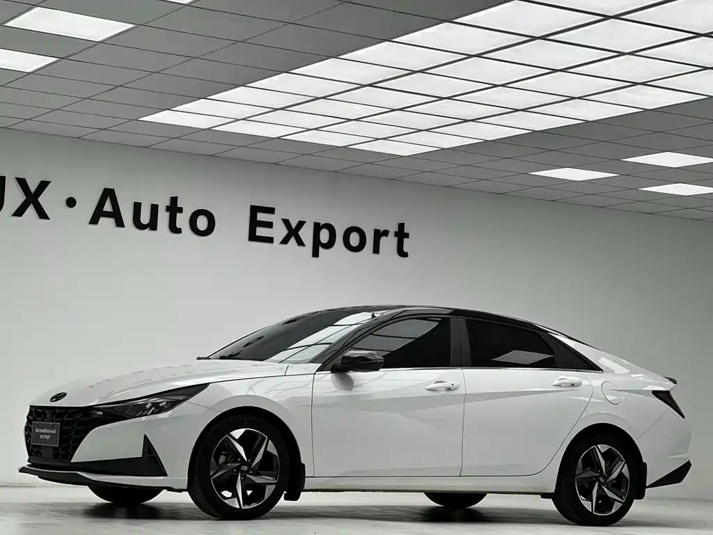 Hyundai Elantra — миниатюра 18