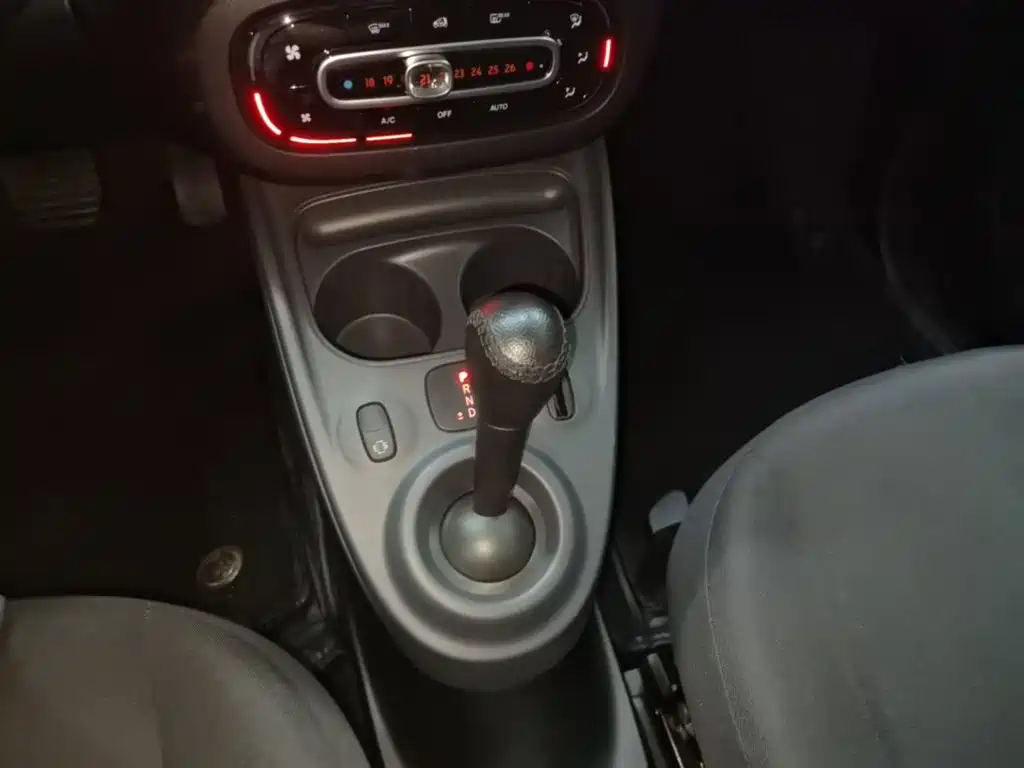 smart Smart Fortwo — миниатюра 14