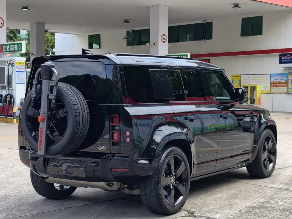Land Rover Defender — миниатюра 13