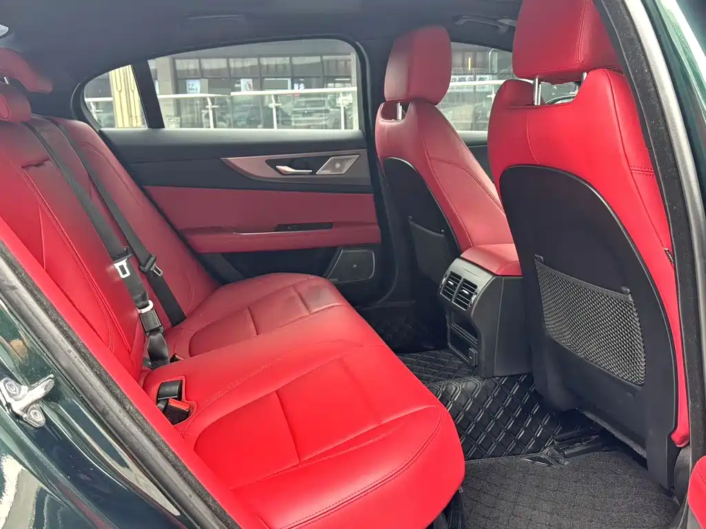 Jaguar XEL — миниатюра 6