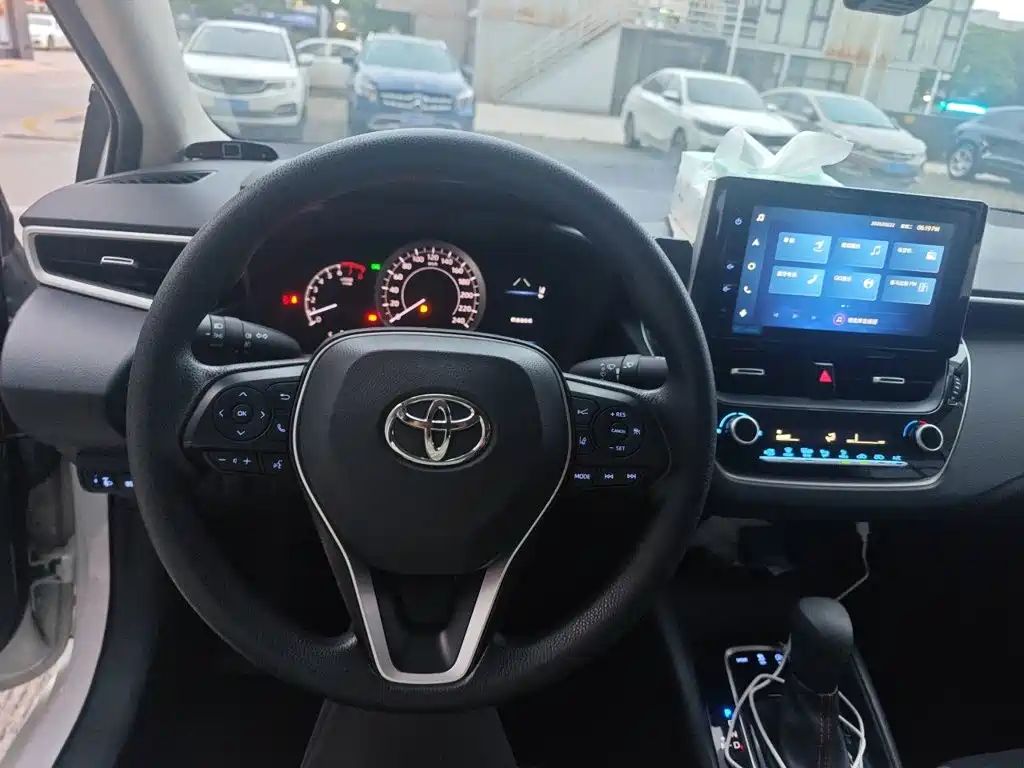 Toyota Corolla — миниатюра 11