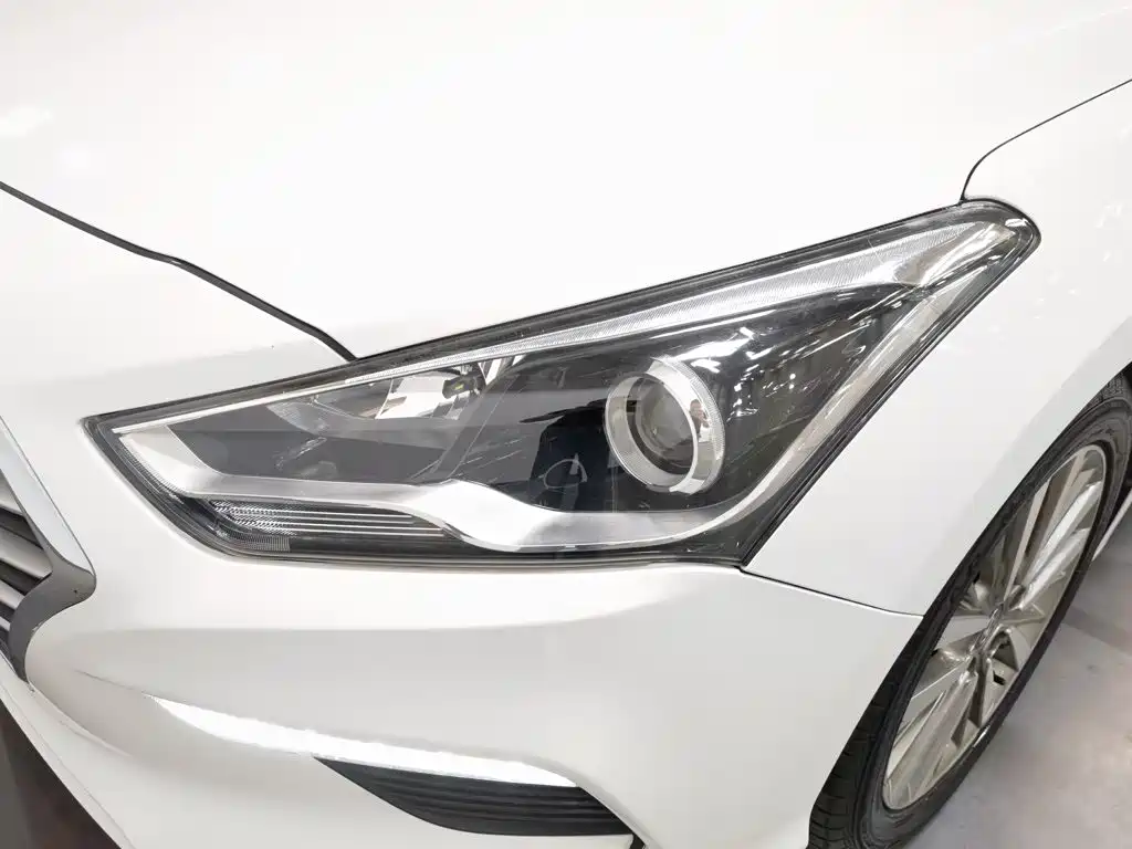 Hyundai Mistra — миниатюра 7