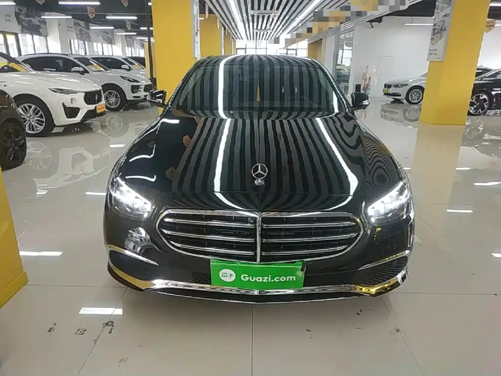 Mercedes-Benz E-Class — миниатюра 3