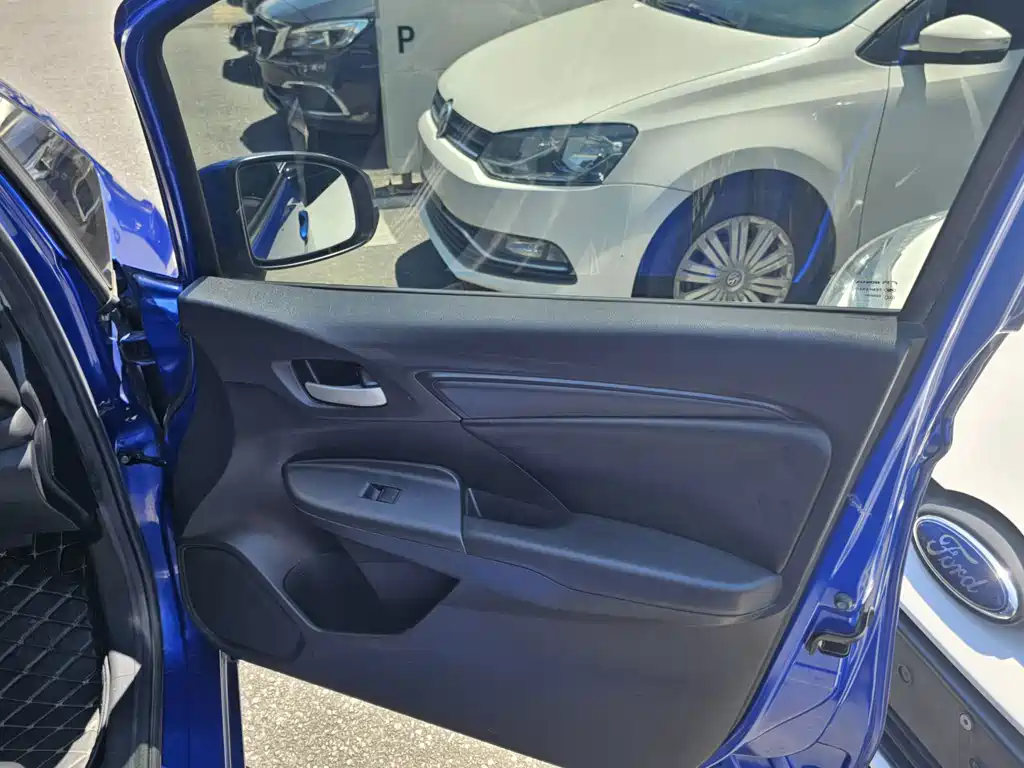 Honda Fit — миниатюра 18