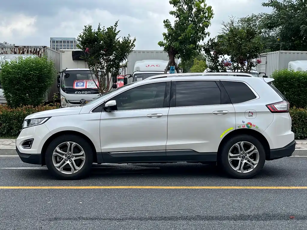 Ford Edge — миниатюра 3