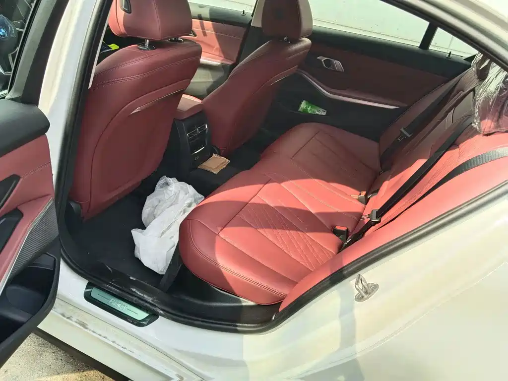 BMW i3 — миниатюра 6