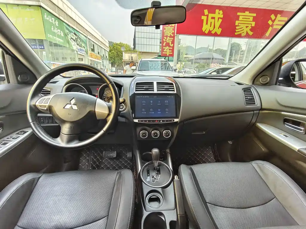 Mitsubishi ASX — миниатюра 6