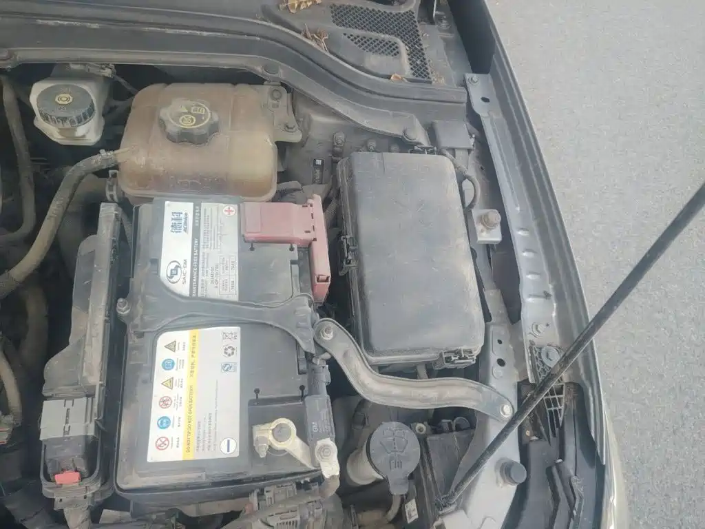 Chevrolet Monza — миниатюра 21