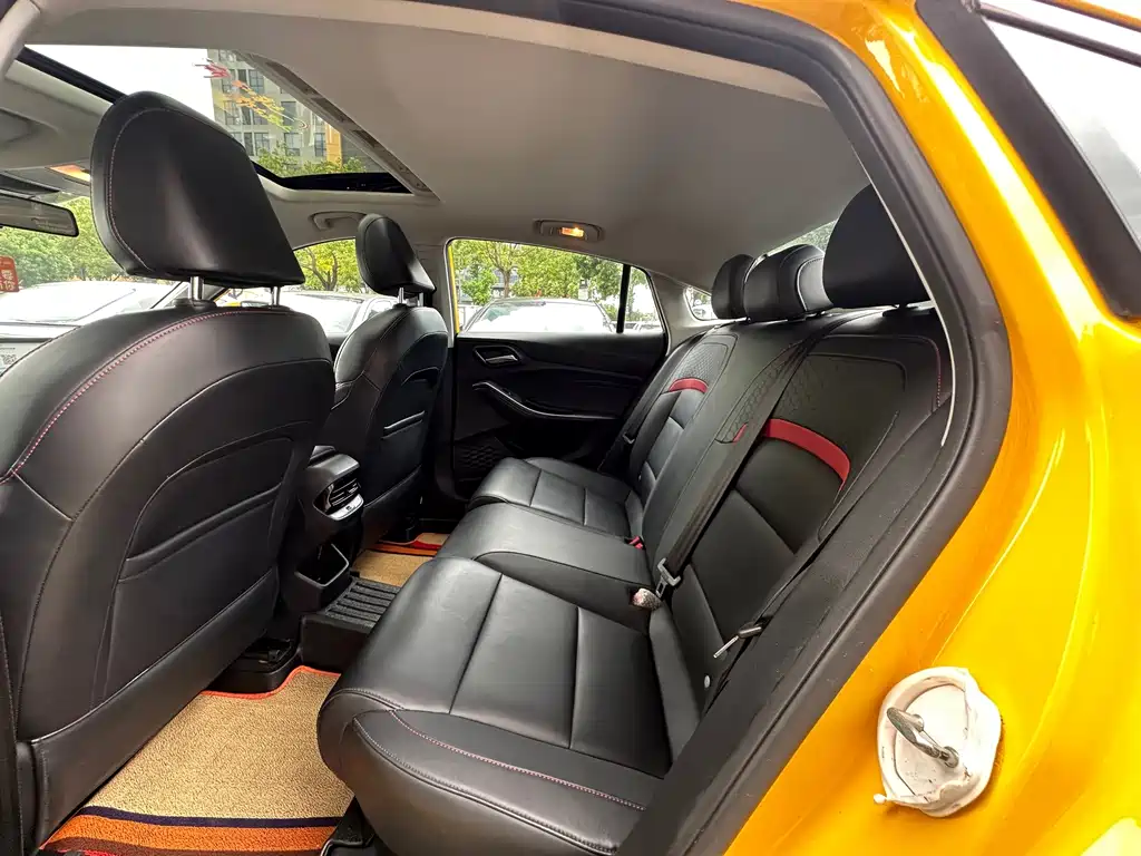 MG MG5 — миниатюра 16