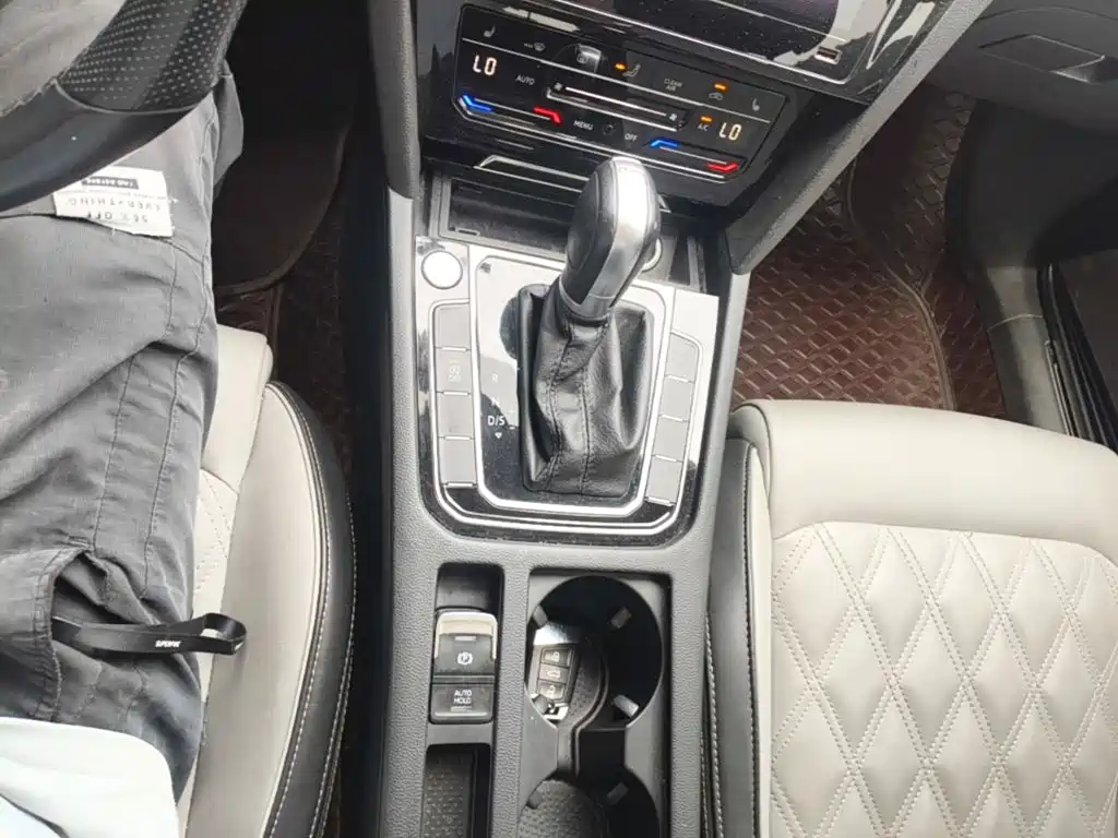 Volkswagen Magotan — миниатюра 14