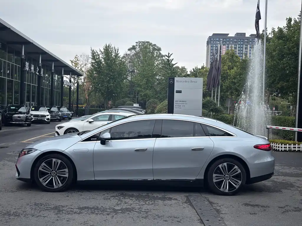 Mercedes-Benz EQS — миниатюра 3
