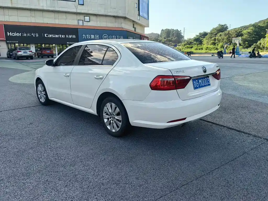 Volkswagen Lavida — миниатюра 5