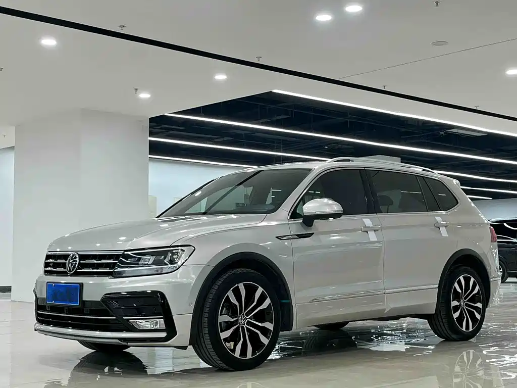 Купить Volkswagen Tiguan L